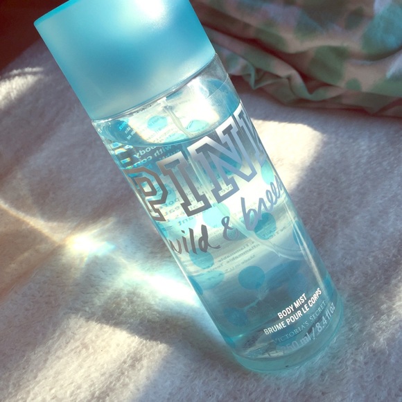 PINK body mist