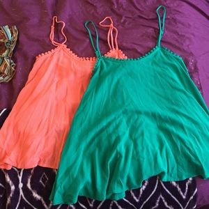 Two forever 21 flowy tops ✨