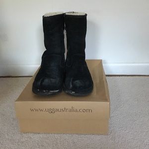 Ugg boots girls size 5 Black