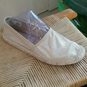 Old Navy Gold Flat Espradrilles