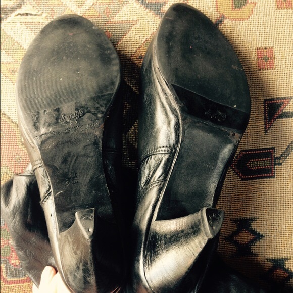 Black slouchy heeled boots! - Picture 4 of 4