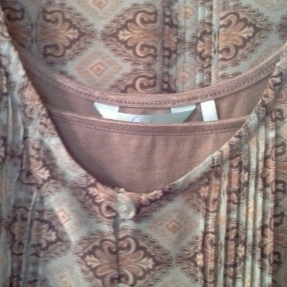 Top - Picture 3 of 4