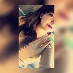 Meet your Posher, Estefania