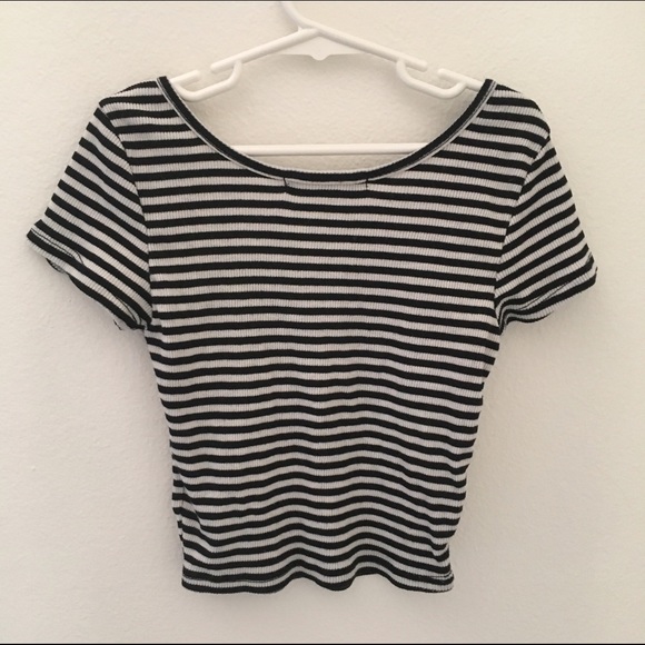 striped crop top - Picture 2 of 2