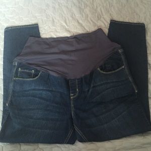 NWOT Old Navy maternity full panel skinny jeans