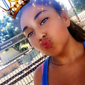 Meet your Posher, Kenia