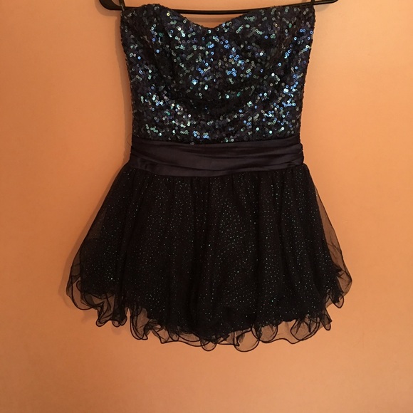 This is a brand new really cute mini dress!!