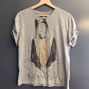 Zara - Cute gold accent tshirt