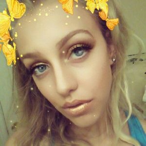 Meet your Posher, Zoe