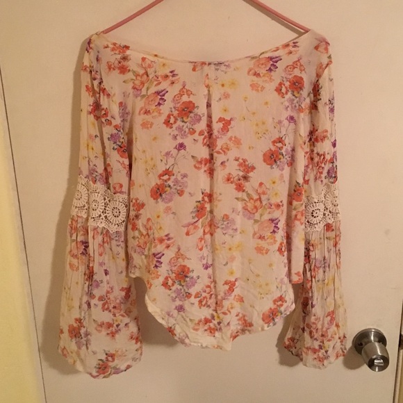 Forever 21 shirt - Picture 2 of 2
