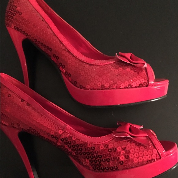 Red sequined high heels. Ten Thirty One - Picture 3 of 4