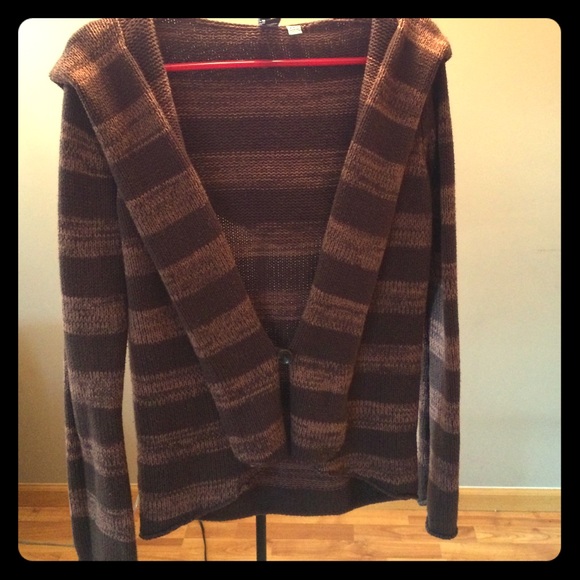 Roxy sweater