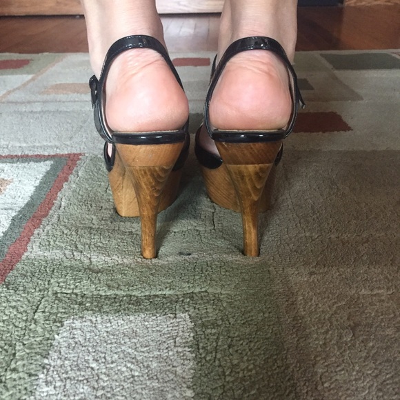 Heels - Picture 3 of 6
