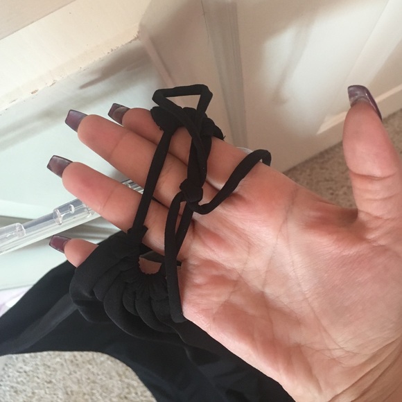 Cache off the shoulder black - Picture 3 of 3