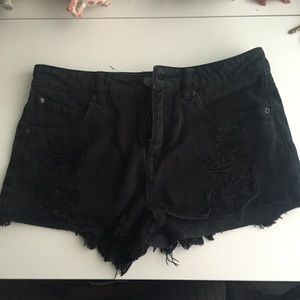 Volcom ripped shorts