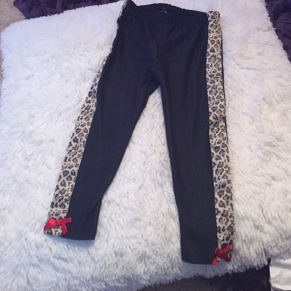 Three piece set - Picture 4 of 4