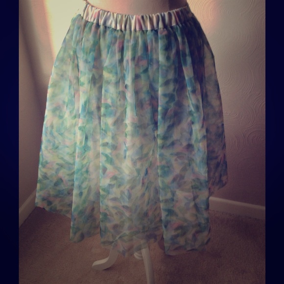 LC Conrad "Cinderella" floral skirt SZ M