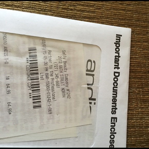 Andis T-Outliner Trimmer Bundle - Picture 3 of 4