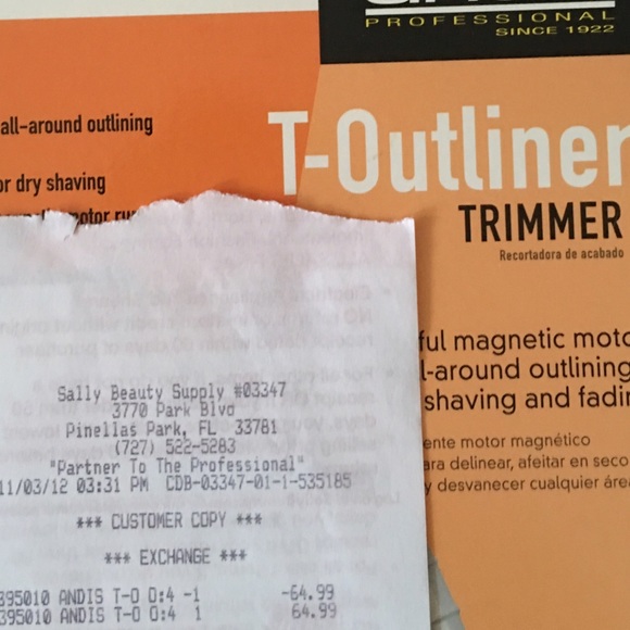 Andis T-Outliner Trimmer Bundle - Picture 4 of 4