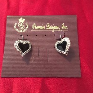 Premier Sweetheart earing