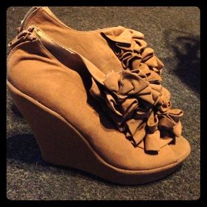 Brown Swede Elegant Wedges