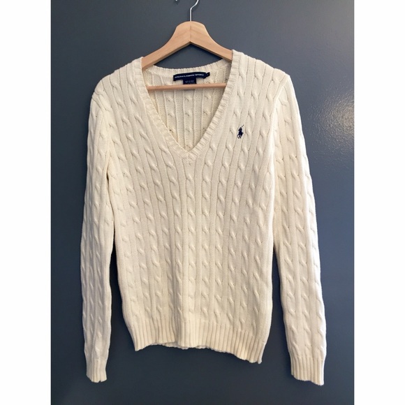 Cable knit v-neck sweater