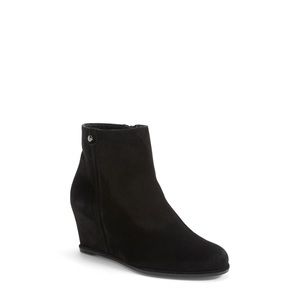 Stuart Weitzman NIB 'Slidein' Suede Ankle Booties