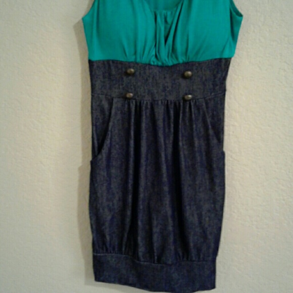 T shirt dress - Picture 2 of 3