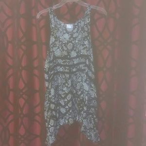 Adorable INTIMATELY FREE PEOPLE tank top