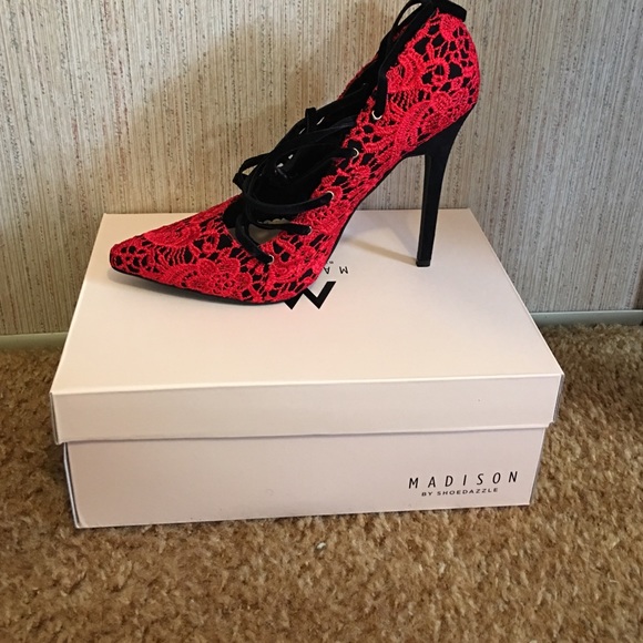 Suede black and red lace shoes