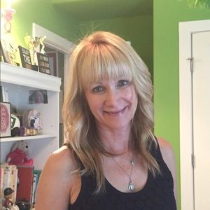 Meet your Posher, Anne