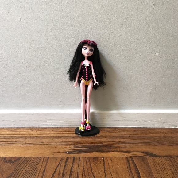 Monster high draculaura