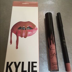 Kylie Matte Lipstick - Candy K