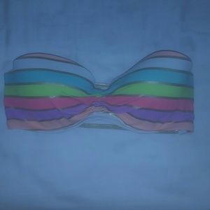 Gorgeous Victoria's Secret bikini  (top only )