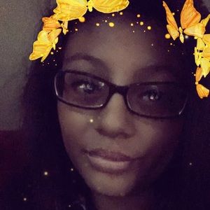 Meet your Posher, Mayline