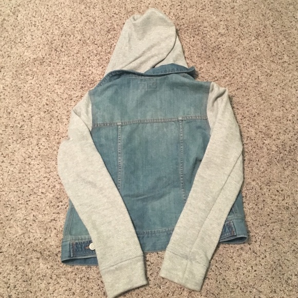 Jacket - Picture 3 of 4