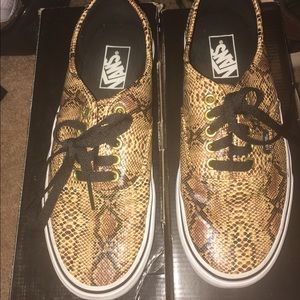 Snake skin VANS