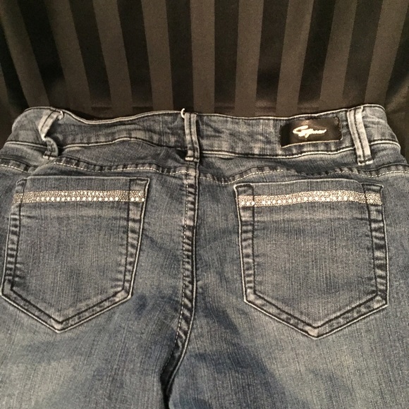 Jean capris - Picture 3 of 3