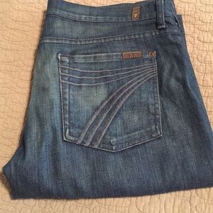 Cropped 7 for all mankind jeans. Size 32.