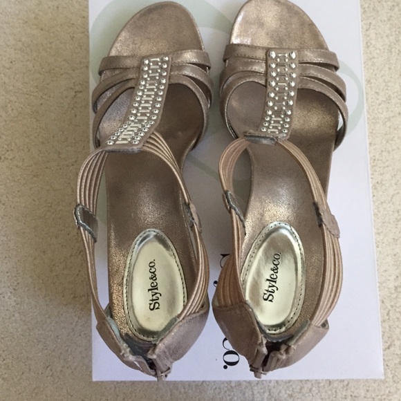 Style&Co Sandal View 3