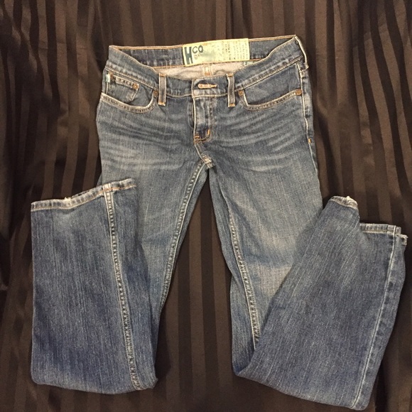 Hollister jeans.