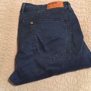 H&M super skinny super low dark jeans. 31/32.