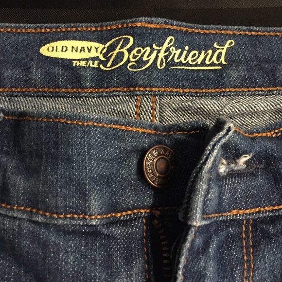 Cute blue jean shorts - Picture 2 of 3