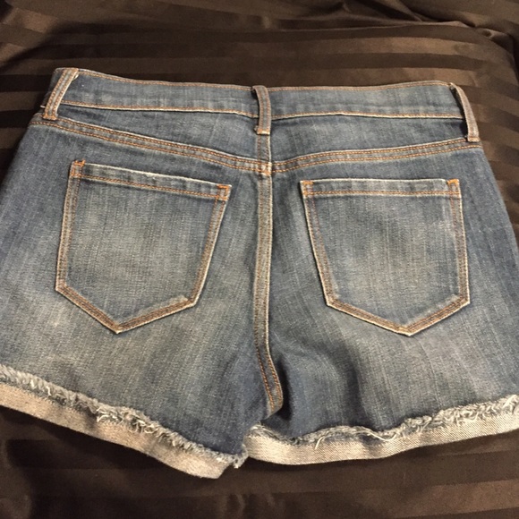Cute blue jean shorts - Picture 3 of 3