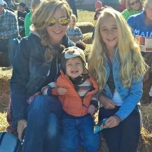 Meet your Posher, Angie