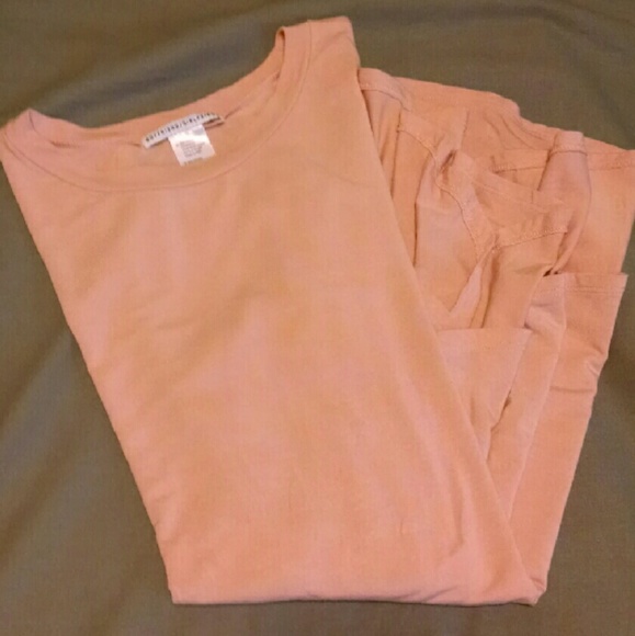*SOLD* Pink flowy short sleeve top
