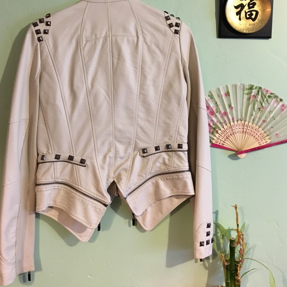 Zipper/stud jacket. - Picture 4 of 4