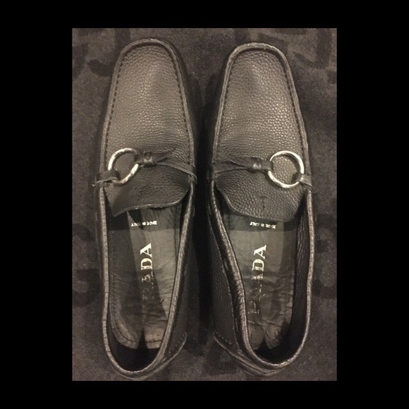 Authentic Prada Driving Moccasin Loafers Sz 37.5