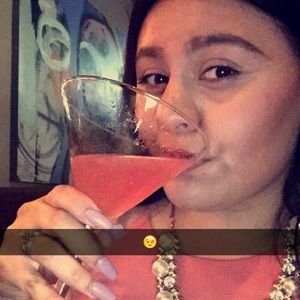 Meet your Posher, Sarahi