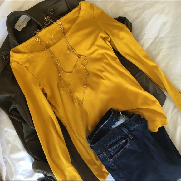 🆕LIST🆕 Banana Republic Mustard Long Sleeve